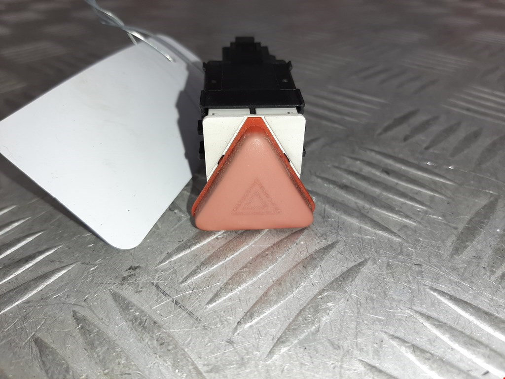 Кнопка аварийной сигнализации (аварийки) SKODA Fabia MK1 1999-2006