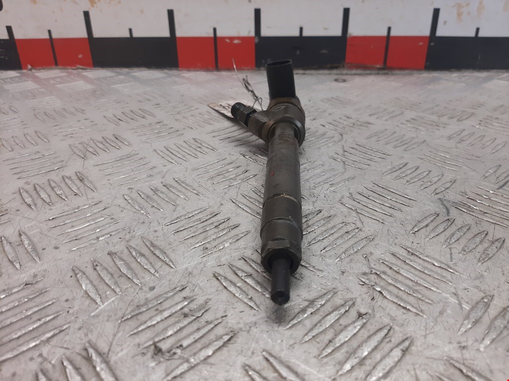 Форсунка дизельная электрическая MERCEDES-BENZ C-Class C-klasse W203 2000-2007