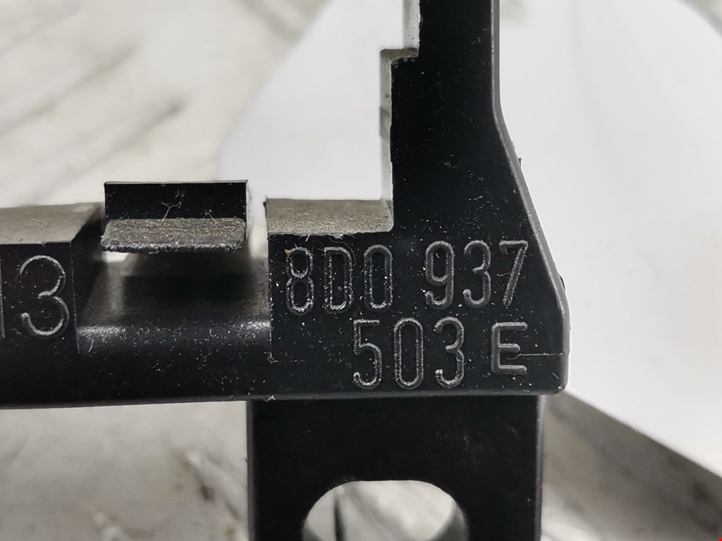 Блок реле AUDI A4 B5 1995-2001