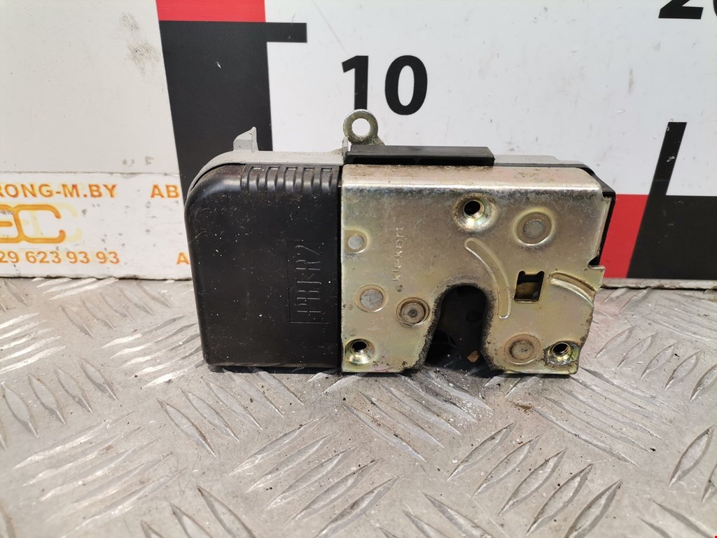 Замок двери передней правой PEUGEOT Expert I 1995-2007