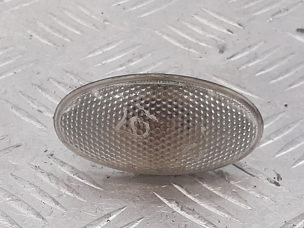 Повторитель на крыло FIAT Sedici 2005-2014