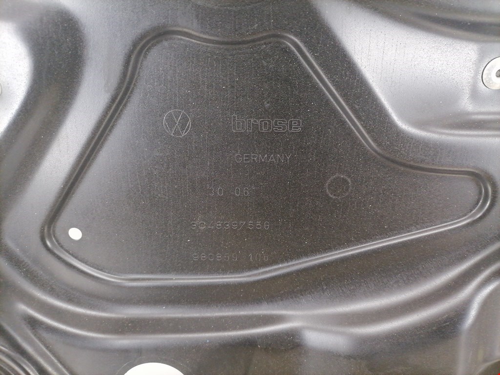 Стеклоподъемник задний левый VOLKSWAGEN Passat B6 2005-2011
