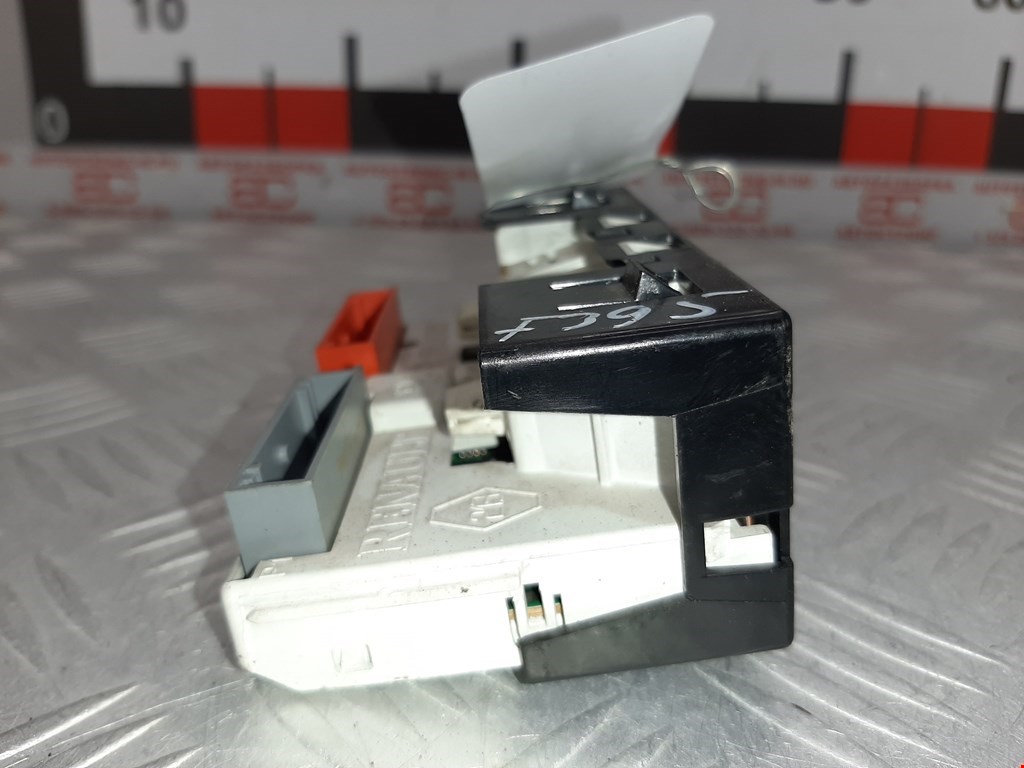 Дисплей информационный (компьютера) RENAULT Clio 1998-2008