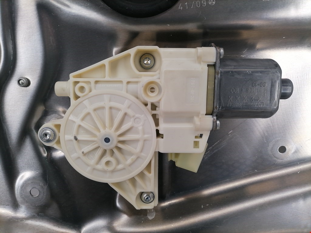 Стеклоподъемник задний правый MERCEDES-BENZ C-Class C-klasse W204 2007-2015