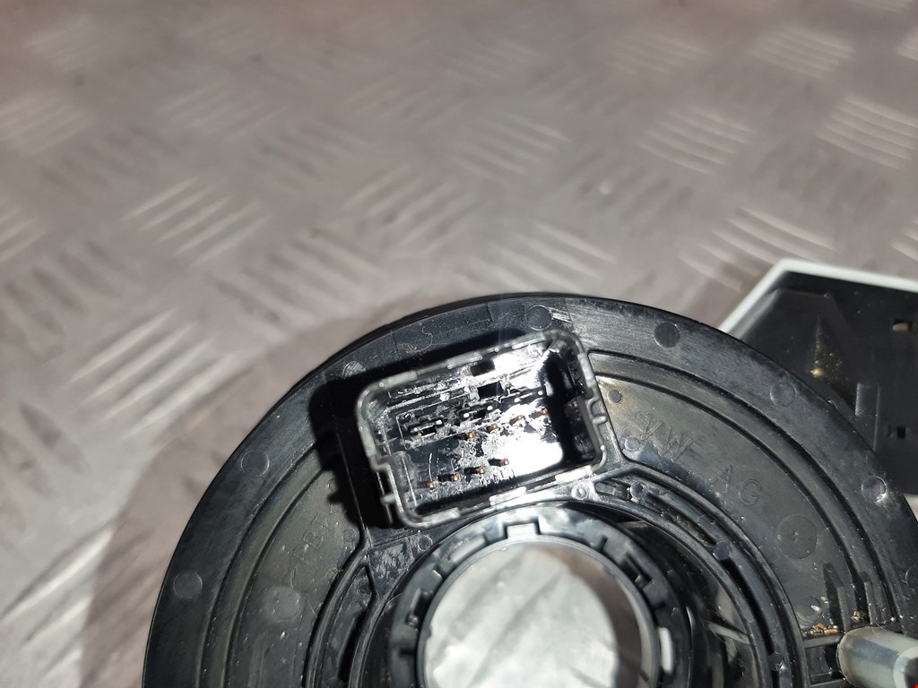 Механизм подрулевой для SRS (ленточный) VOLKSWAGEN Jetta V 2005-2011