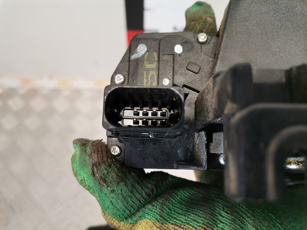 Замок двери передней левой OPEL Antara 2006-2015