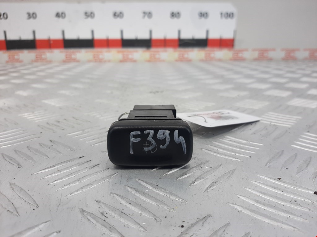 Кнопка включения противотуманных фар NISSAN Primera P10 1990-1996