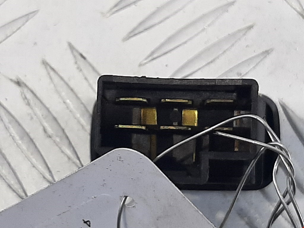 Кнопка включения противотуманных фар NISSAN Primera P10 1990-1996