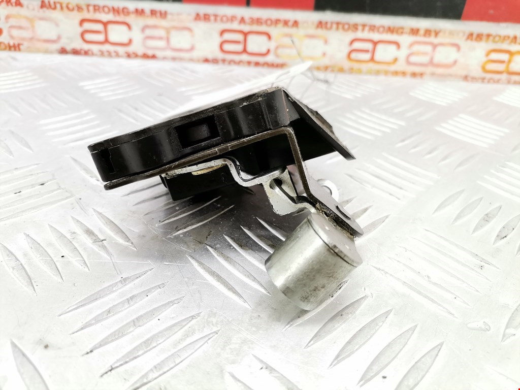 Замок двери сдвижной KIA Carnival I 1999-2005