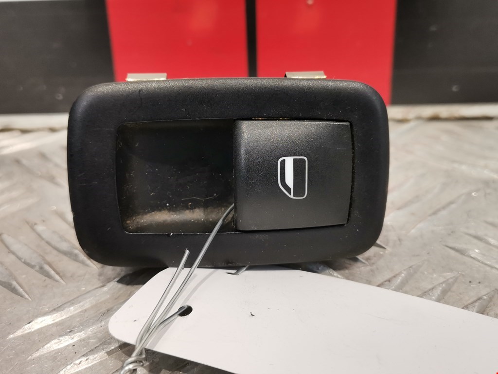 Кнопка стеклоподъемника DODGE Journey 2008-2020
