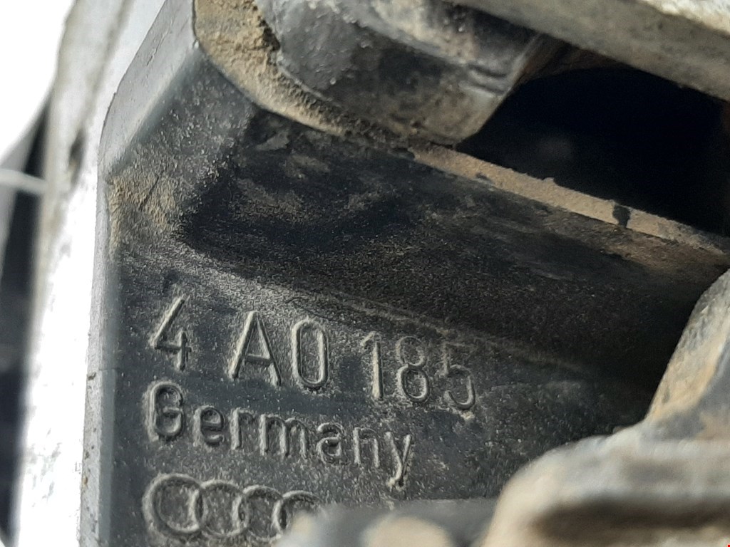 Замок двери задней правой AUDI A4 B5 1995-2001