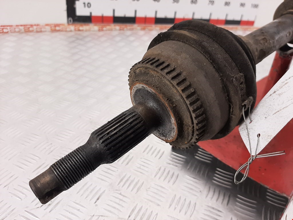 Полуось (привод, приводной вал) передняя правая VOLVO 850 R 1991-1997