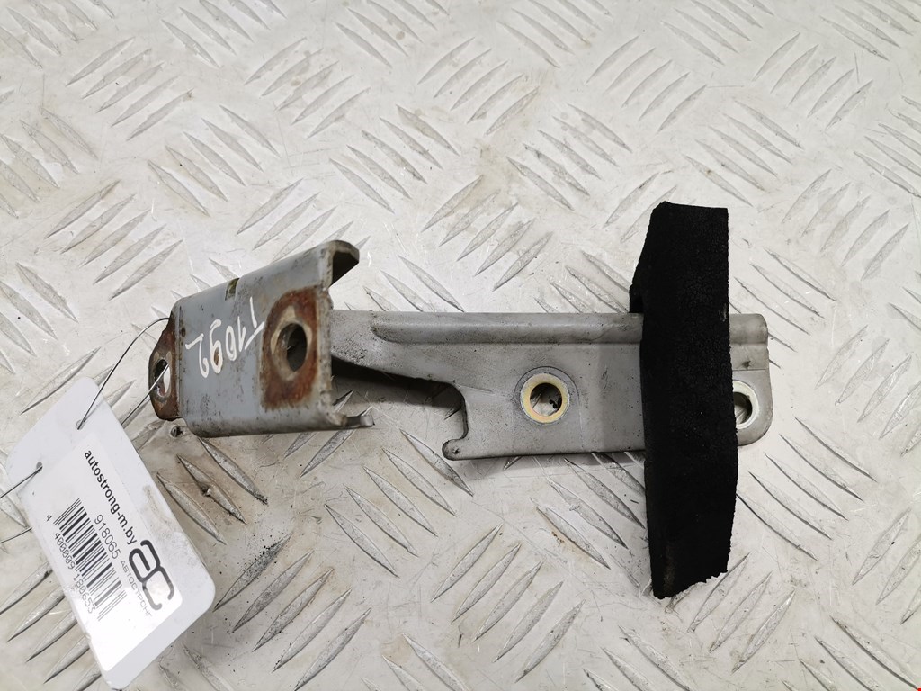 Петля капота левая/правая MITSUBISHI Space Wagon N8,N9 1998-2004