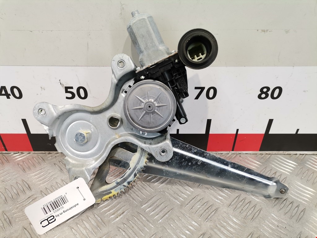 Стеклоподъемник задний правый TOYOTA Camry XV50 2011-2018