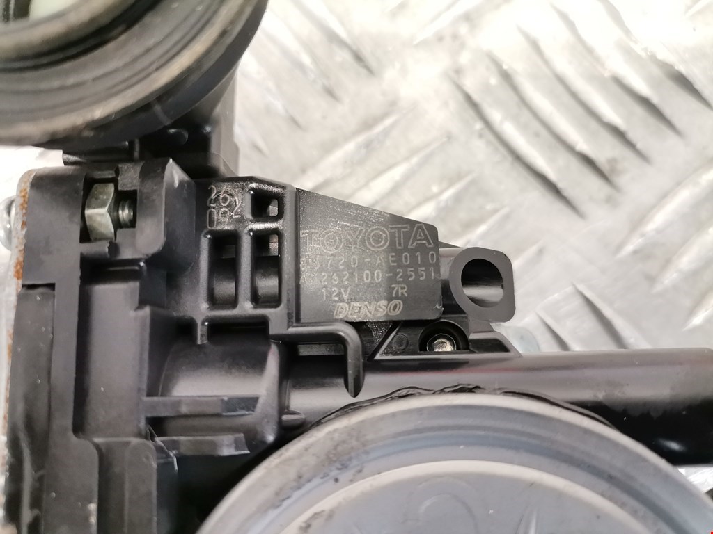 Стеклоподъемник задний правый TOYOTA Camry XV50 2011-2018