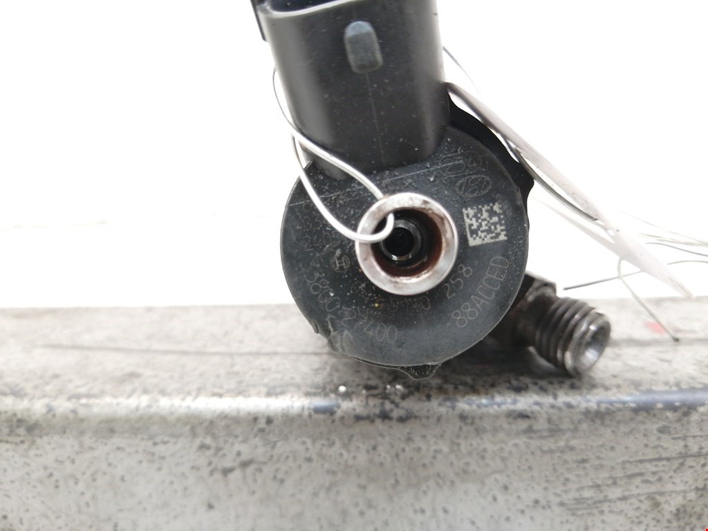 Форсунка дизельная электрическая KIA Carens 2006-2012