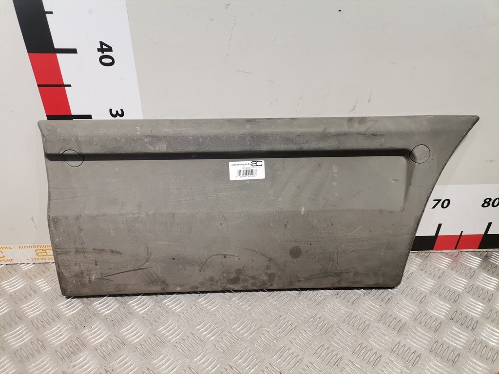 Накладка декоративная (молдинг) двери передней правой Iveco Daily 3 (1999-2006)