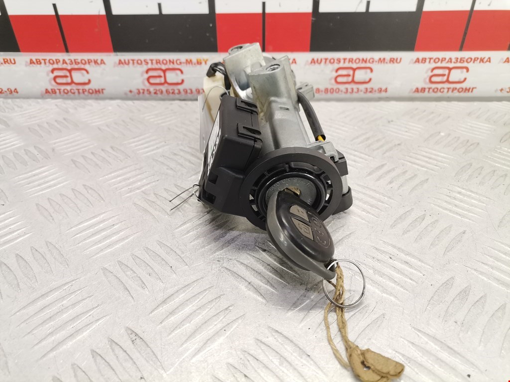 Замок зажигания SUZUKI Splash 2008-2015