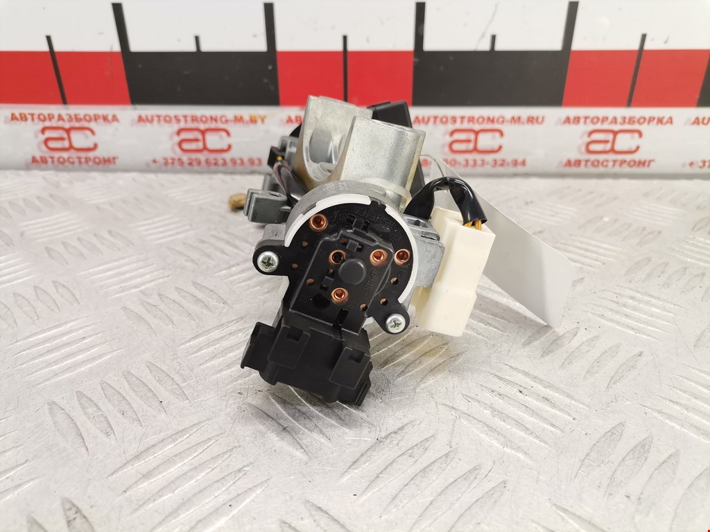 Замок зажигания SUZUKI Splash 2008-2015