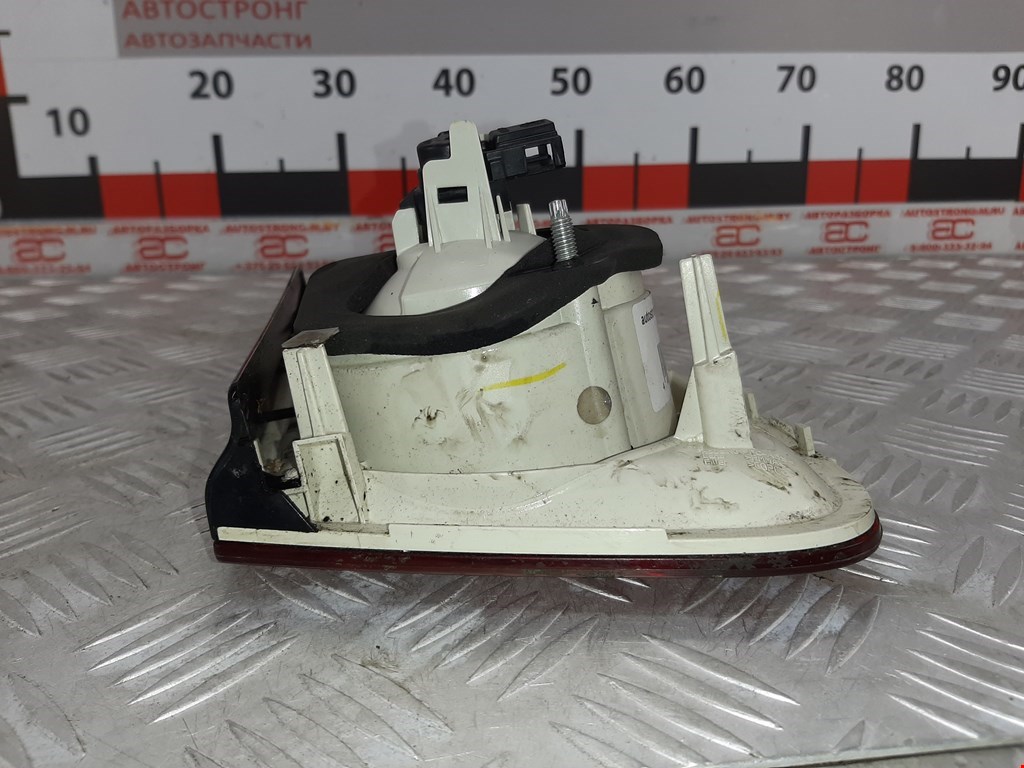 Фонарь задний внутренний правый VOLKSWAGEN Jetta V 2005-2011