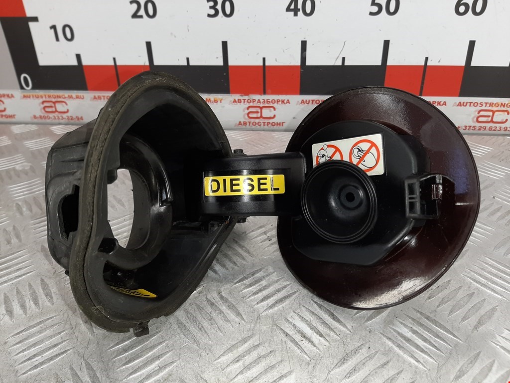 Лючок бензобака CITROEN C4 II 2010-н.в.