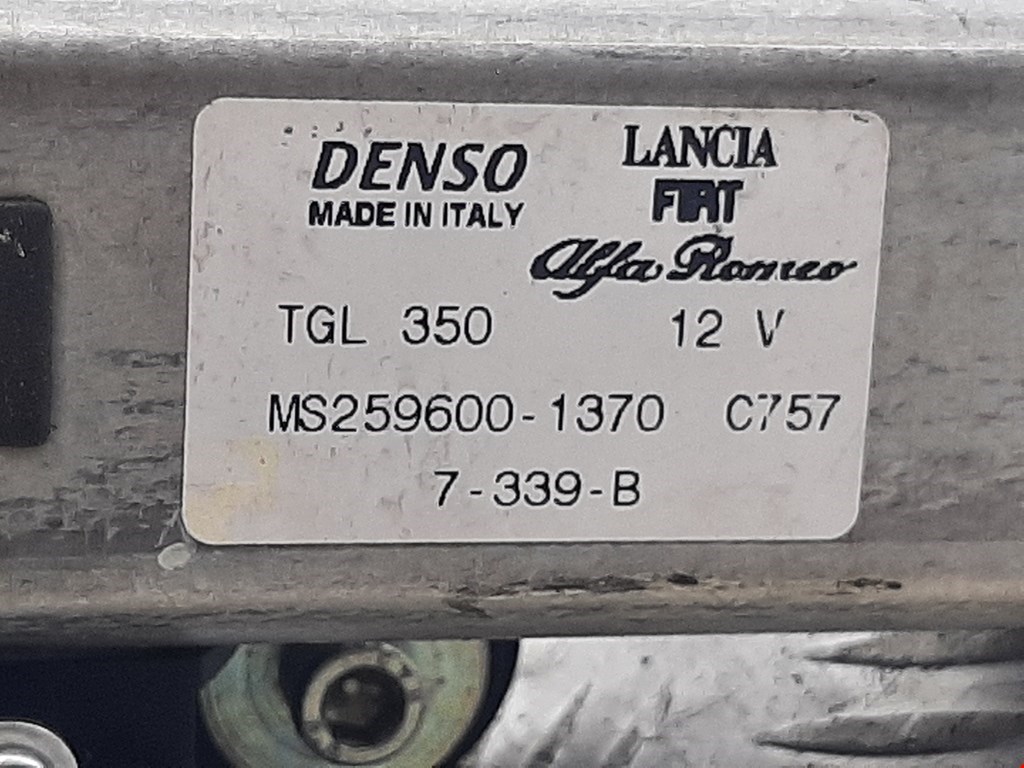 Моторчик стеклоочистителя задний FIAT 500 2007-н.в.