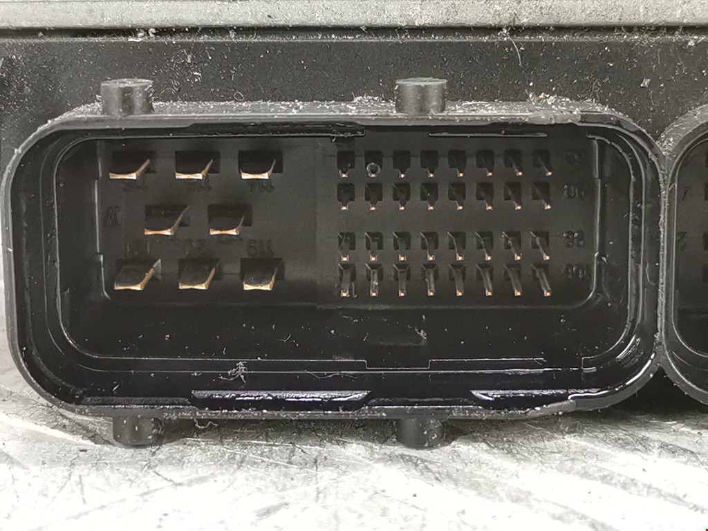 Блок управления двигателя (ЭБУ) CHRYSLER Voyager IV RG 2001-2007