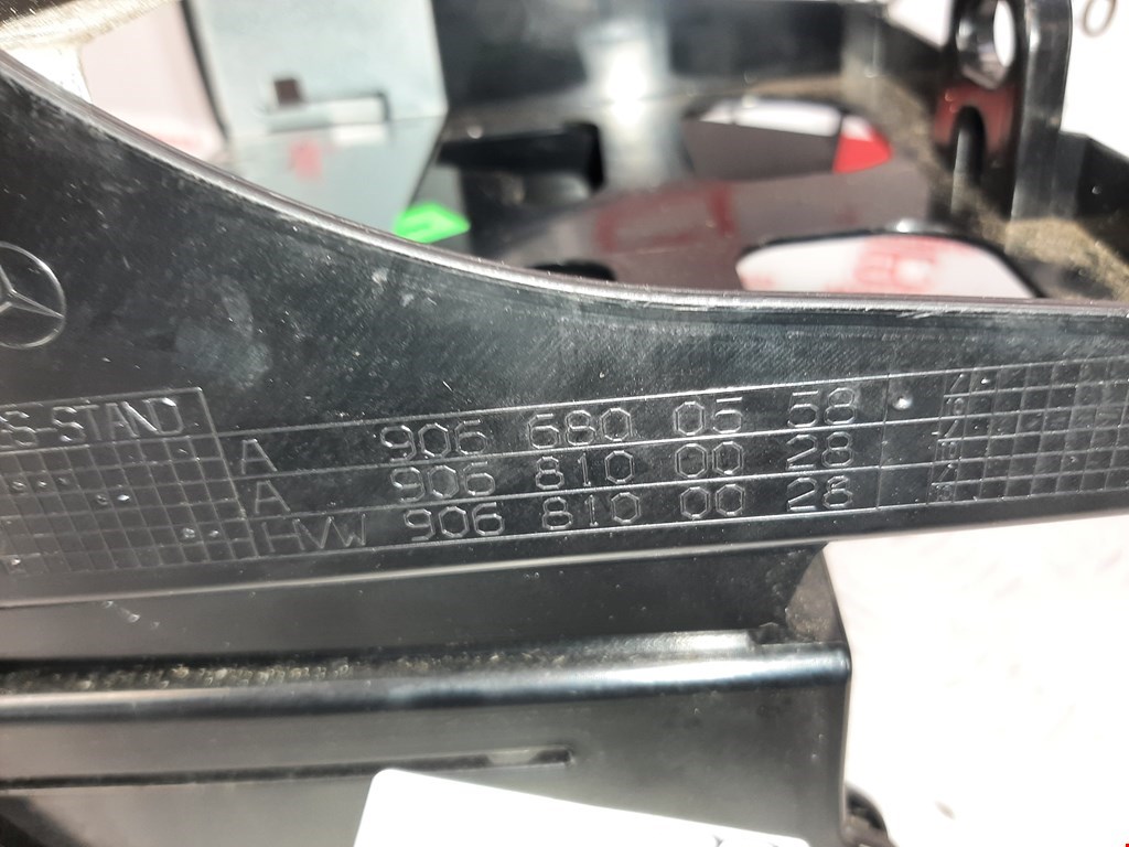 Подстаканник MERCEDES-BENZ Sprinter 906 2006-2018