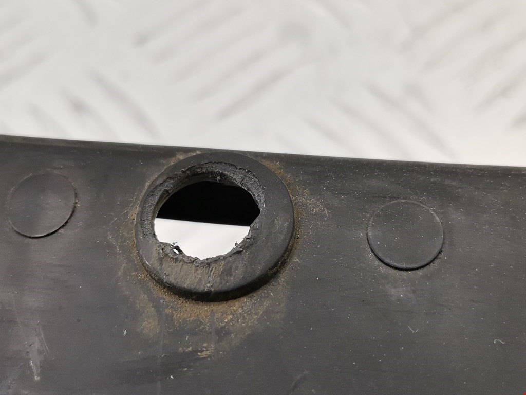 Усилитель переднего бампера (передний) KIA Carnival I 1999-2005