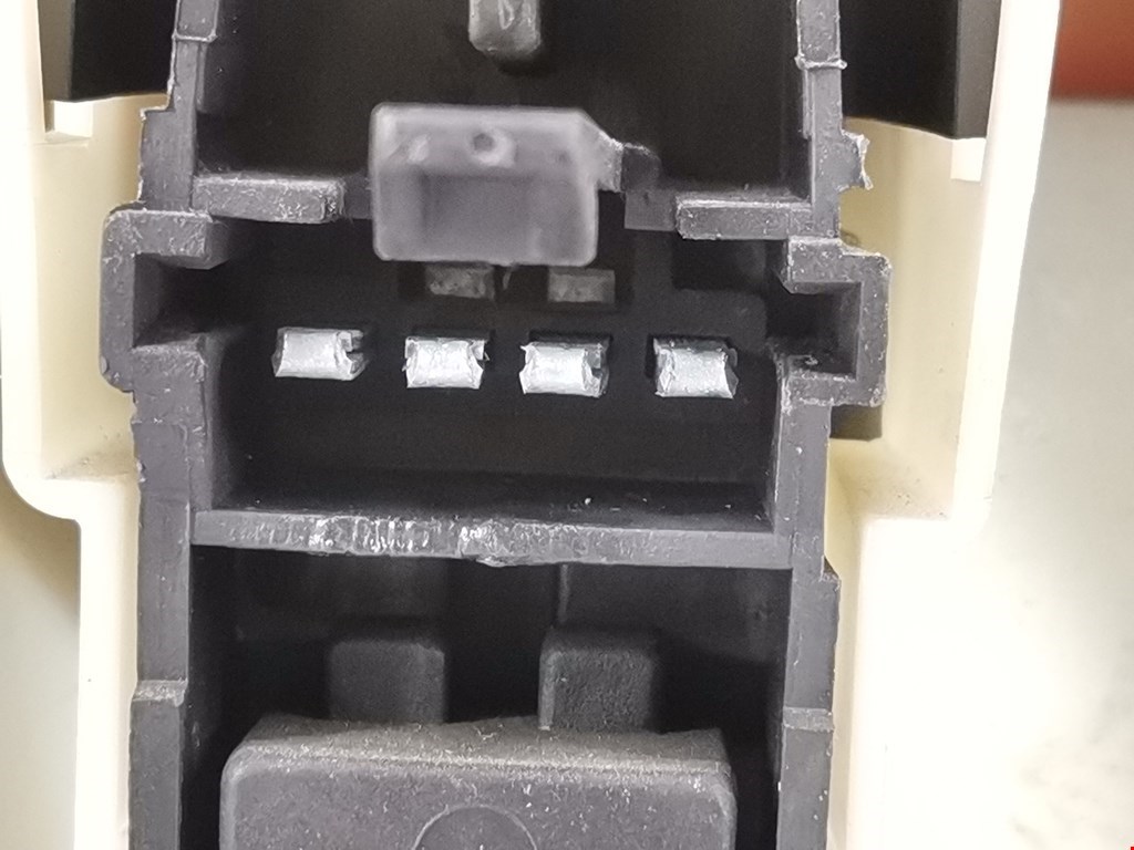 Фонарь задний правый RENAULT Safrane 1992-2000