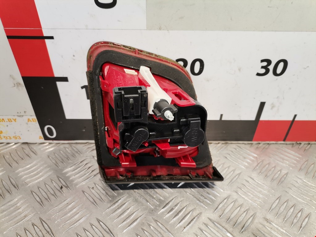 Фонарь задний внутренний левый CITROEN C5 II 2007-2017