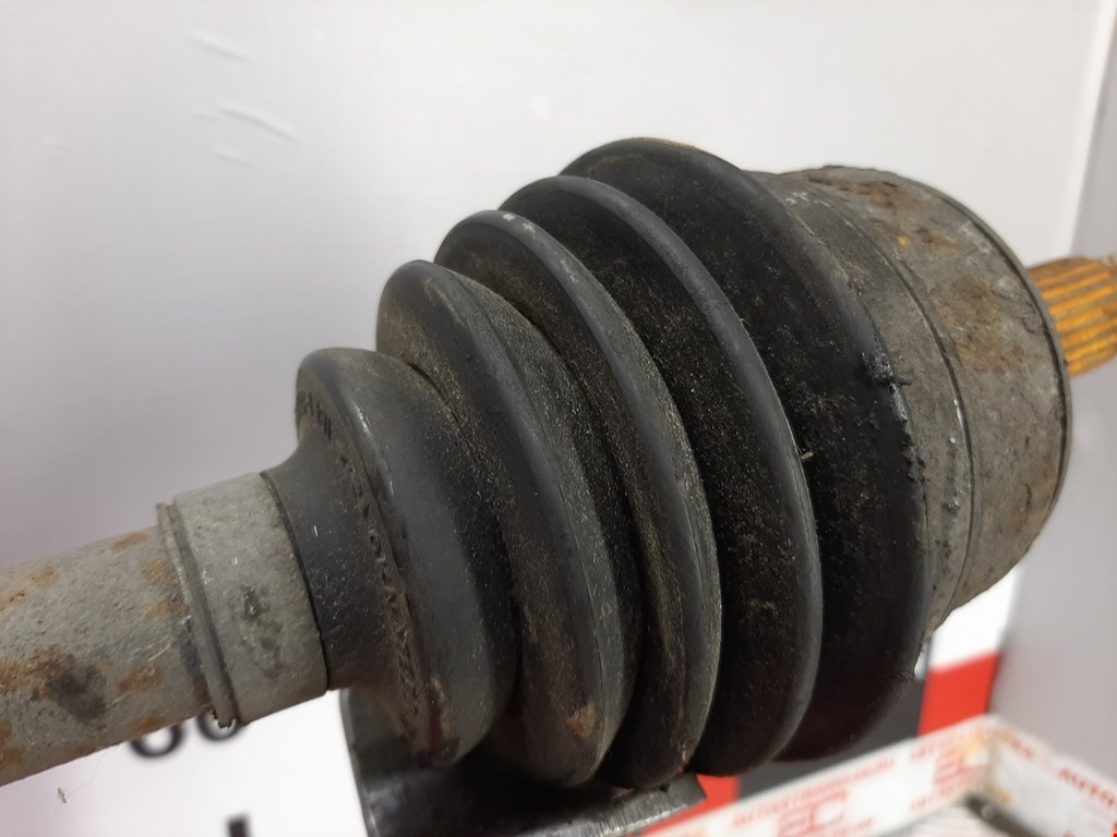 Полуось (привод, приводной вал) передняя правая DACIA Logan I 2006-2012