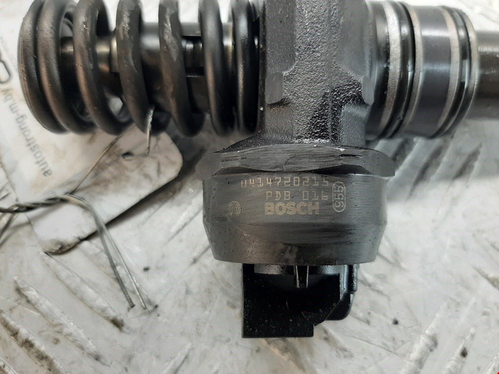 Форсунка дизельная электрическая VOLKSWAGEN Passat B6 2005-2011