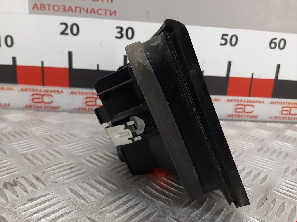 Фонарь задний внутренний правый CITROEN Xantia 1993-2002