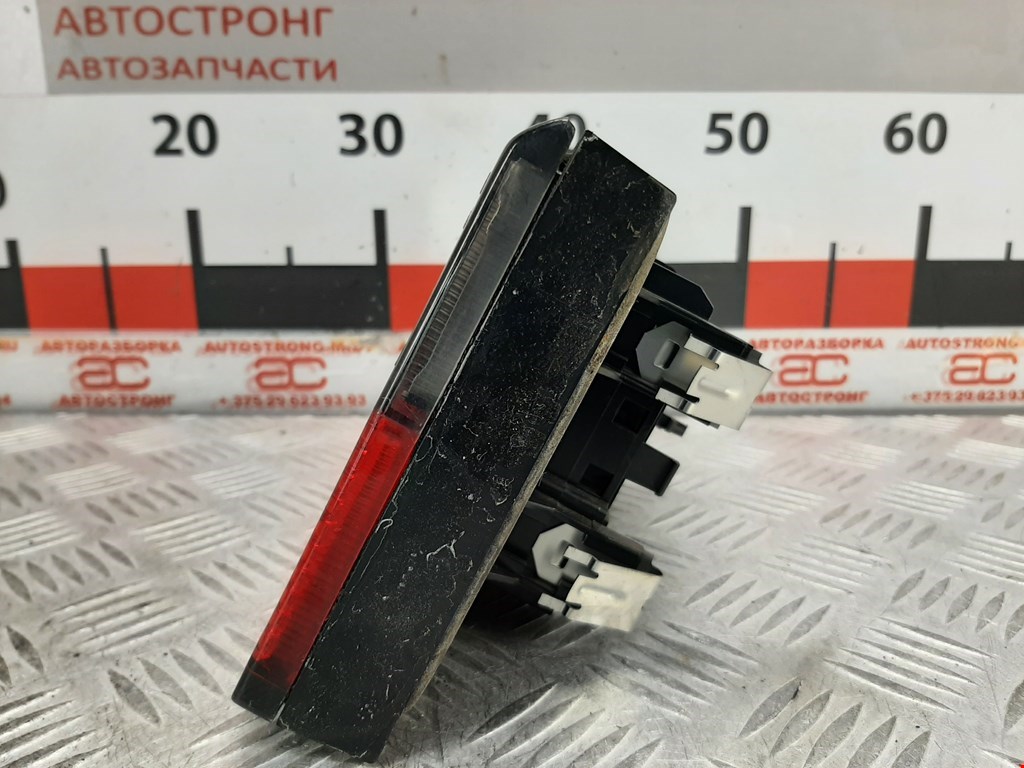 Фонарь задний внутренний правый CITROEN Xantia 1993-2002