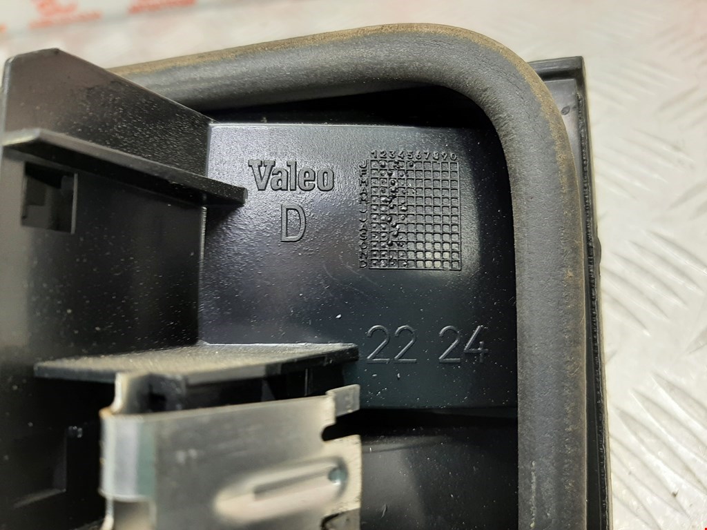 Фонарь задний внутренний правый CITROEN Xantia 1993-2002