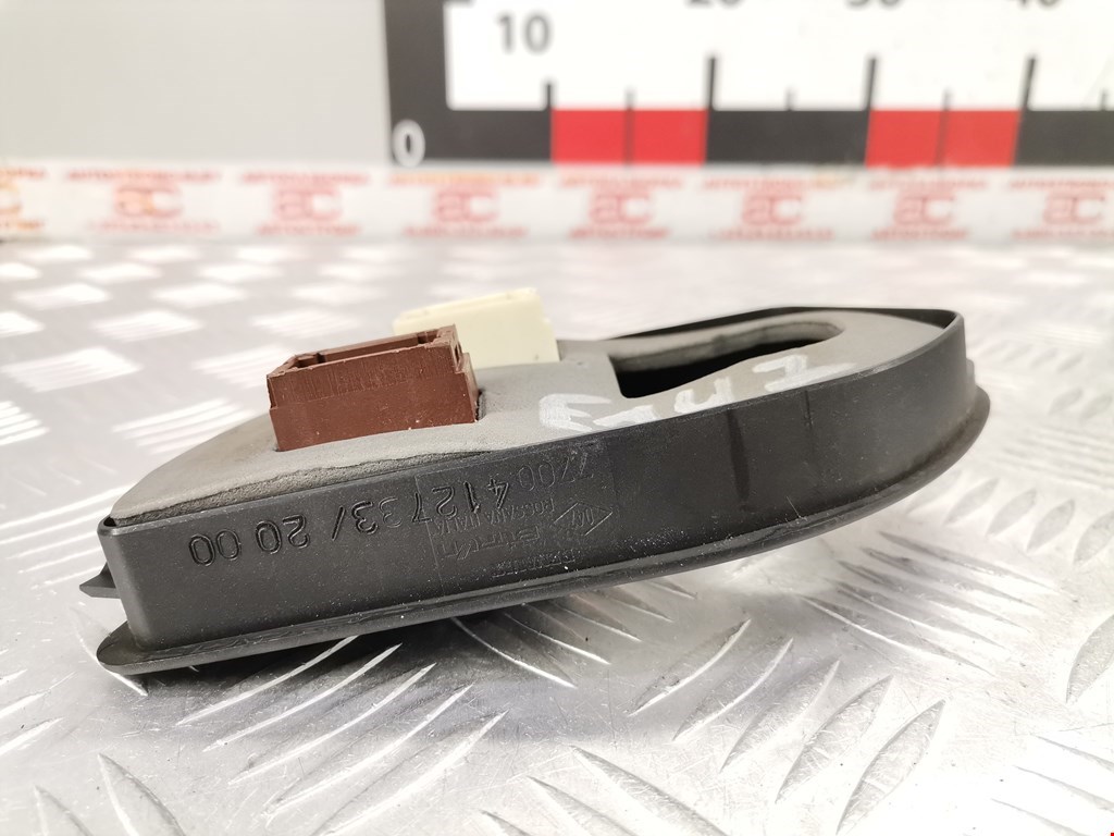 Блок управления стеклоподъемниками RENAULT Safrane 1992-2000