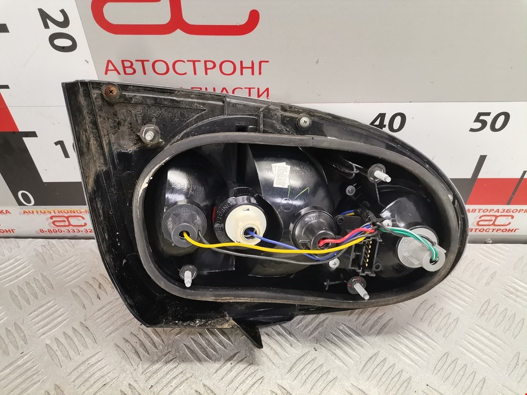 Фонарь задний правый RENAULT Megane I 1996-2002
