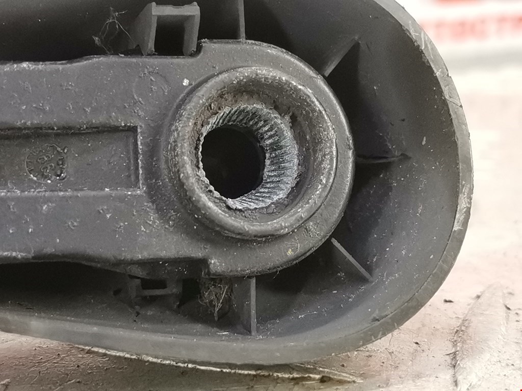 Поводок дворника задний (заднего) RENAULT Safrane 1992-2000