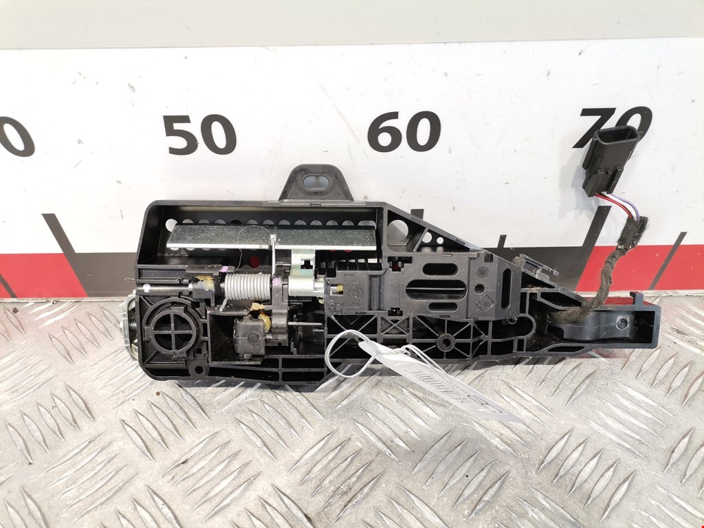 Ручка двери передней наружная правая RENAULT Clio 2012-2019