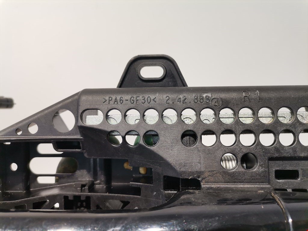 Ручка двери передней наружная правая RENAULT Clio 2012-2019