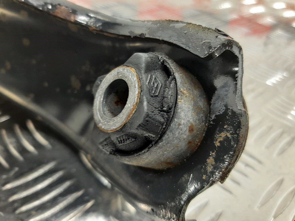 Рычаг передний левый DACIA Logan I 2006-2012