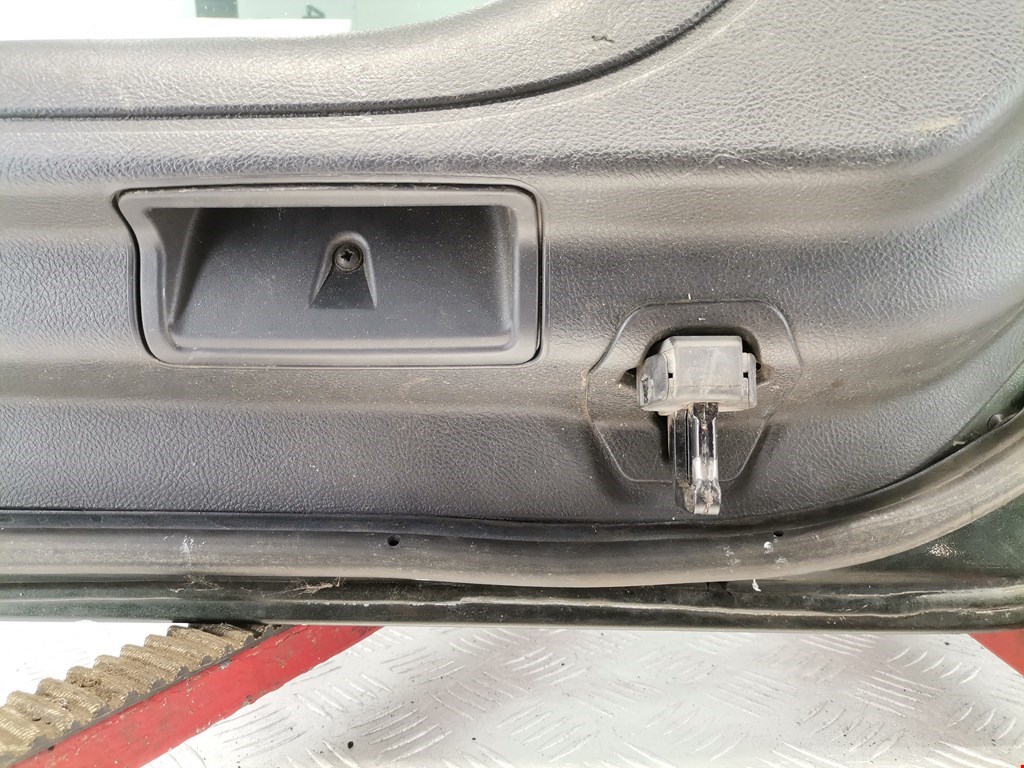 Поводок дворника задний (заднего) LAND ROVER Discovery III 2005-2009