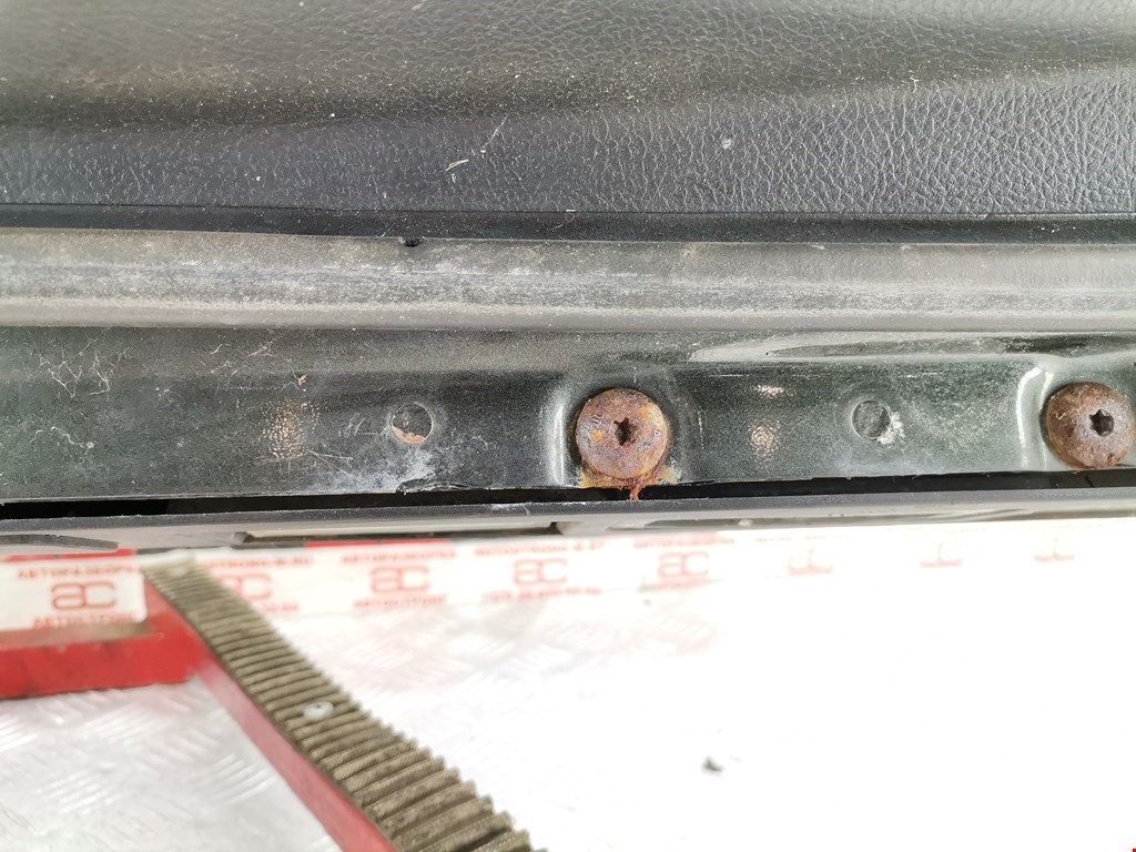 Поводок дворника задний (заднего) LAND ROVER Discovery III 2005-2009