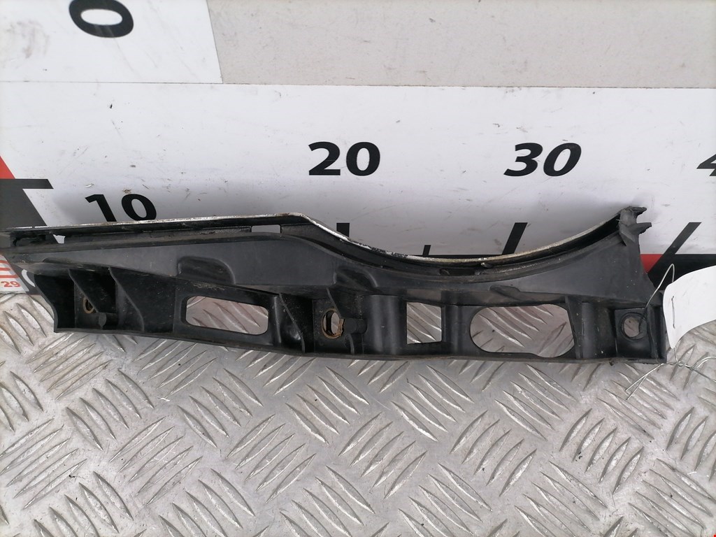 Кронштейн переднего бампера левый VOLKSWAGEN Passat B6 2005-2011