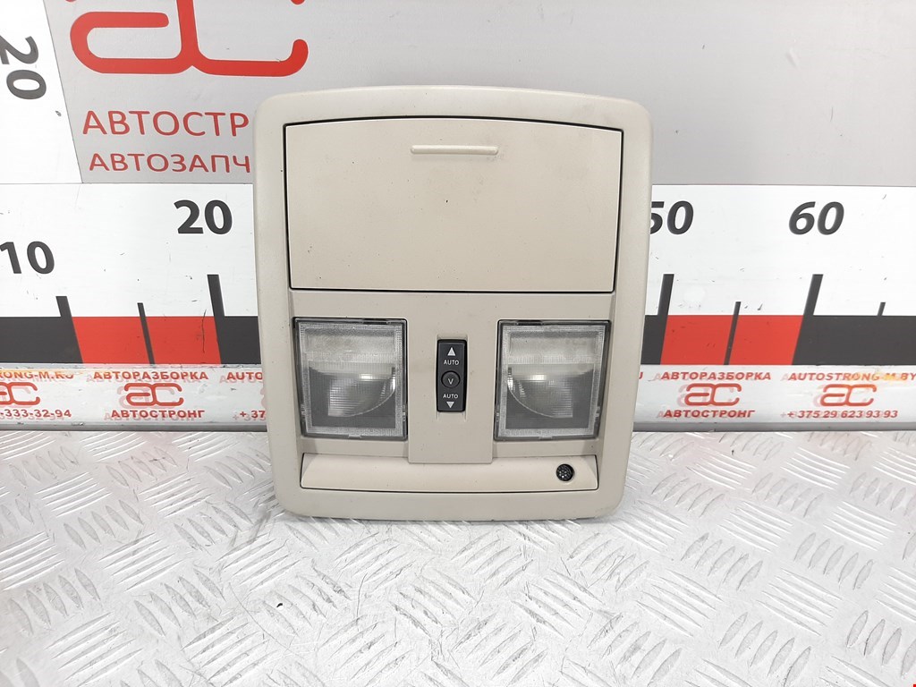 Плафон салонный (салона фонарь) JEEP Grand Cherokee WK 2004-2010