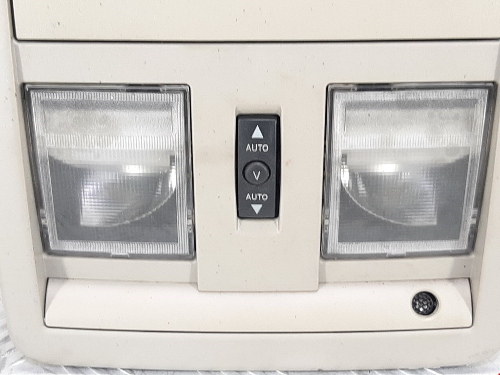 Плафон салонный (салона фонарь) JEEP Grand Cherokee WK 2004-2010