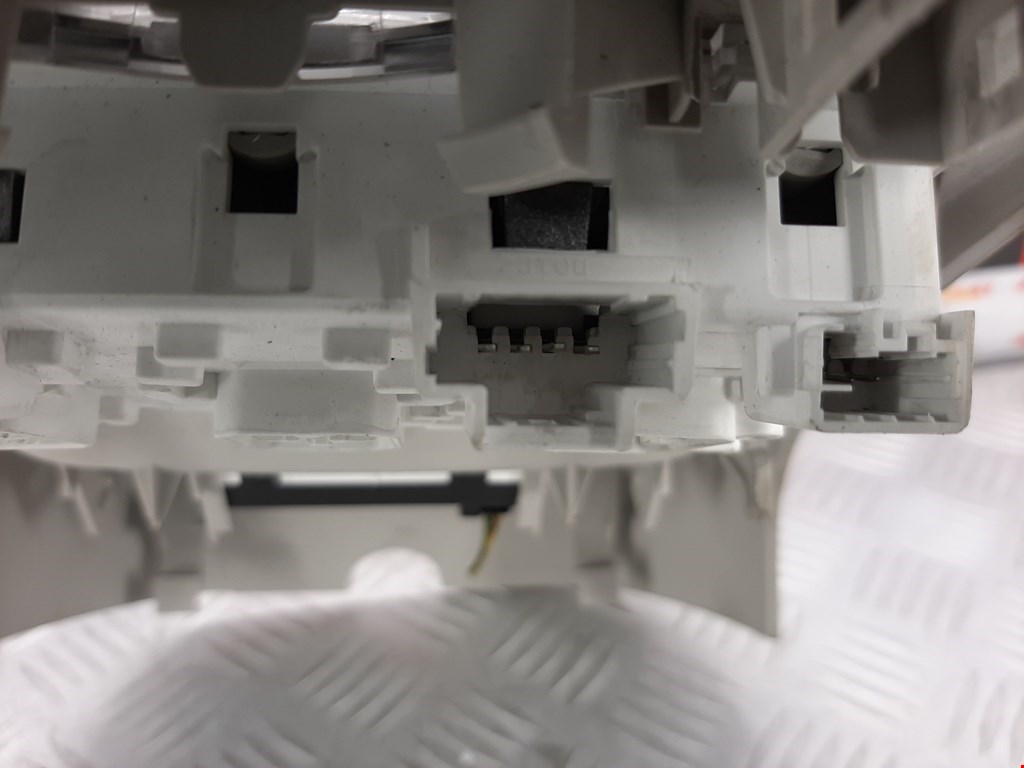 Плафон салонный (салона фонарь) CITROEN C4 II 2010-н.в.