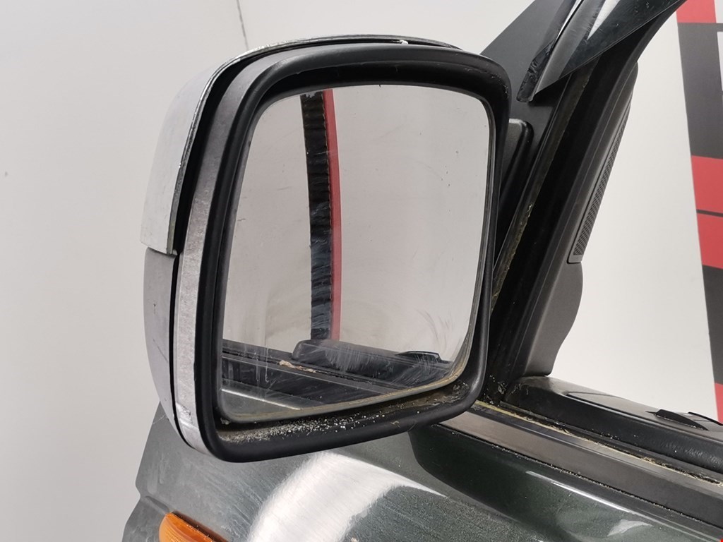 Дверь передняя левая LAND ROVER Discovery III 2005-2009