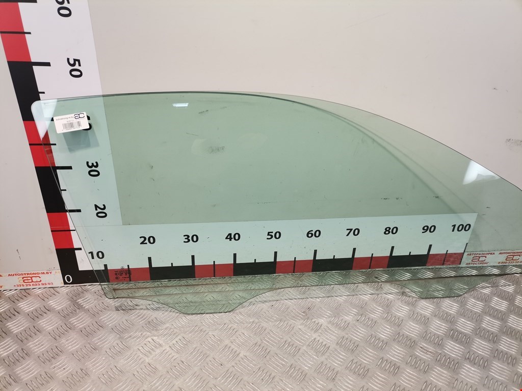 Стекло двери переднее правое MERCEDES-BENZ C-Class C-klasse W203 2000-2007